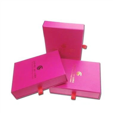 Škatla za nakit z logotipom po meri